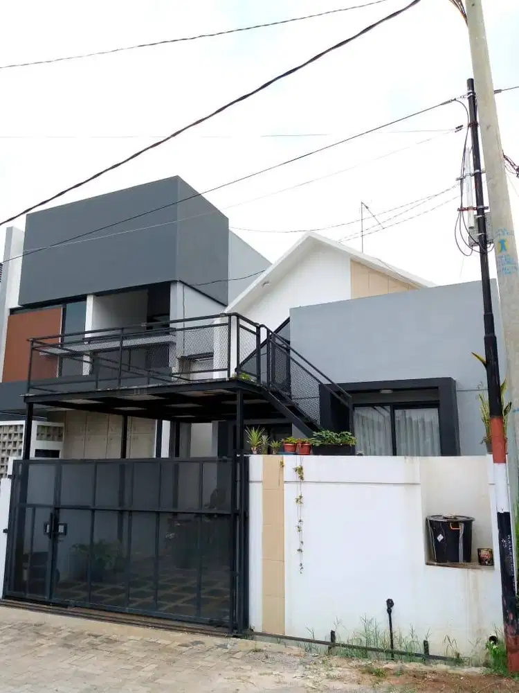 Jual Rumah Lokasi Favorit Dengan Akses Mudah Kemana Saja - Mandalajati