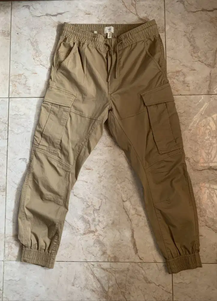 Celana Cargo Pants Jogger H&M