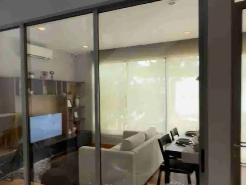 Di jual Rumah baru 2 lantai di Harapan Indah Bekasi siap huni Full Furnished harga murah