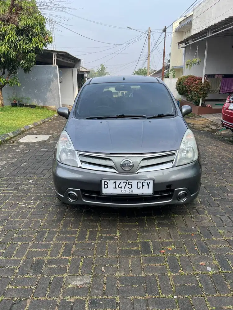 Nissan Grand livina 2012 Bensin Matic