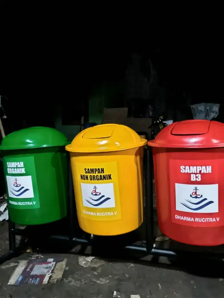 Pabrik tempat sampah tong sampah fiberglass termurah