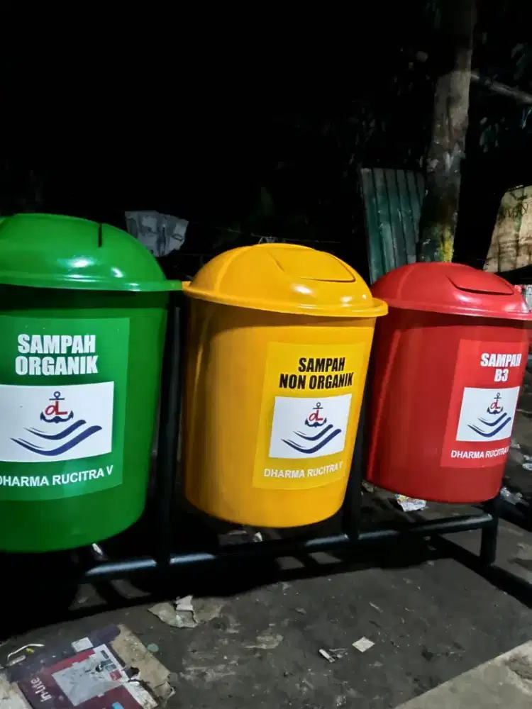 Tong sampah plastik HDPE distributor tempat sampah