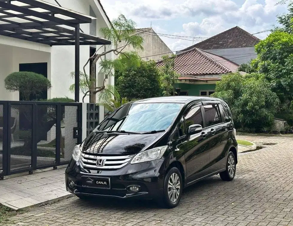 Honda Freed PSD E 2015 fc AT matic model 2016 no sd