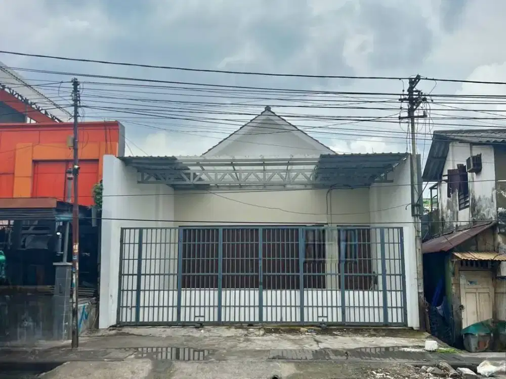 Sewa Rumah usaha komersil di Jalan Raya Kranggan - Tembok Dukuh