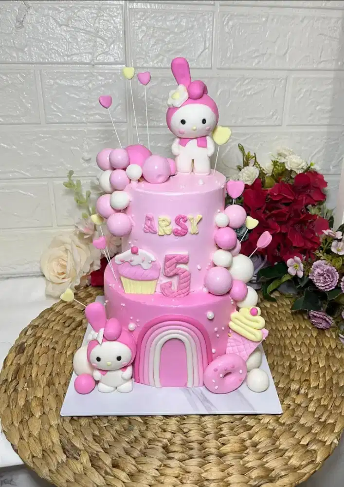 Kue Ulang Tahun Karakter Tingkat Full PONDAN HOME MADE