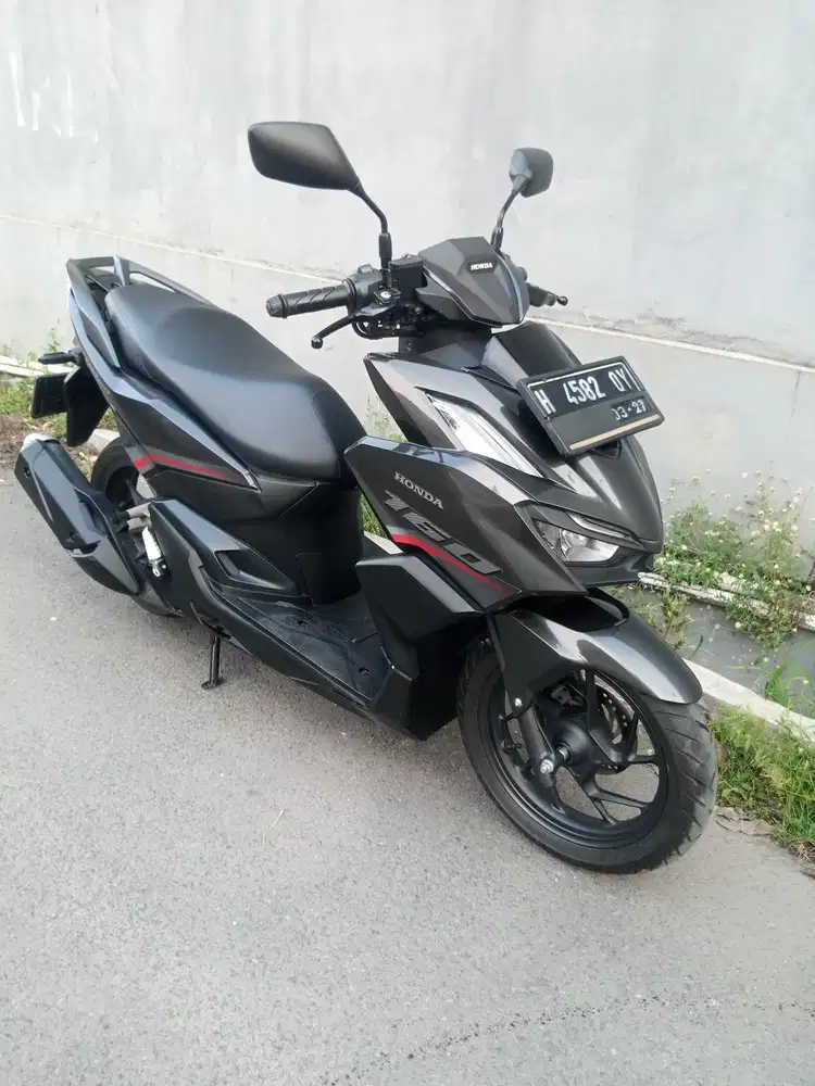 Honda Vario 160 cbs 2022 Hitam glossy