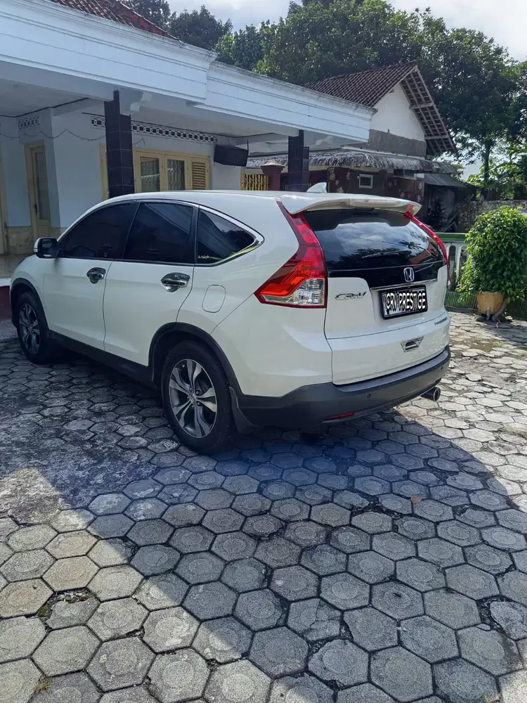 Honda CR-V 2.4 AT Prestige Feb'24 Putih Mutiara Gen 4