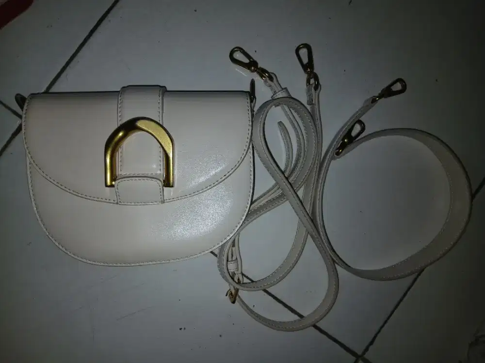 Tas Charles & Keith Gabine Saddle Medium 100% Original.