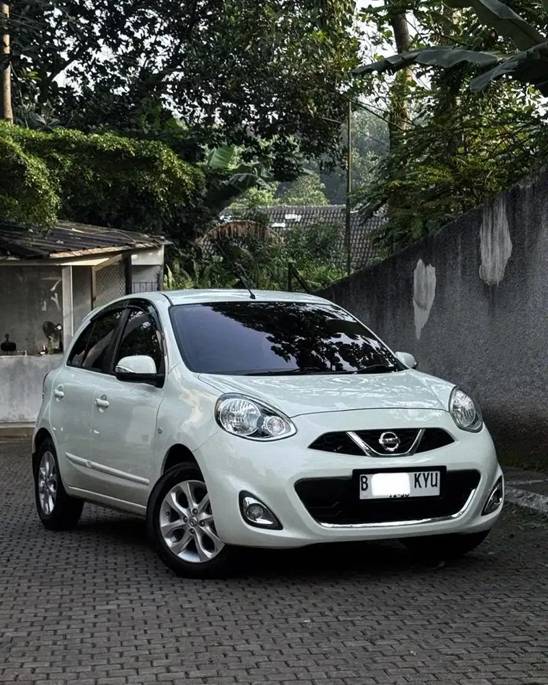 Low KM 83rb!! Nissan March 1.5 2014 siap pakai