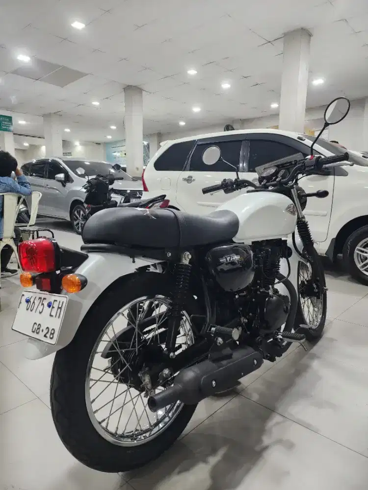 Kawasaki W175 SE 2018 exclusive
