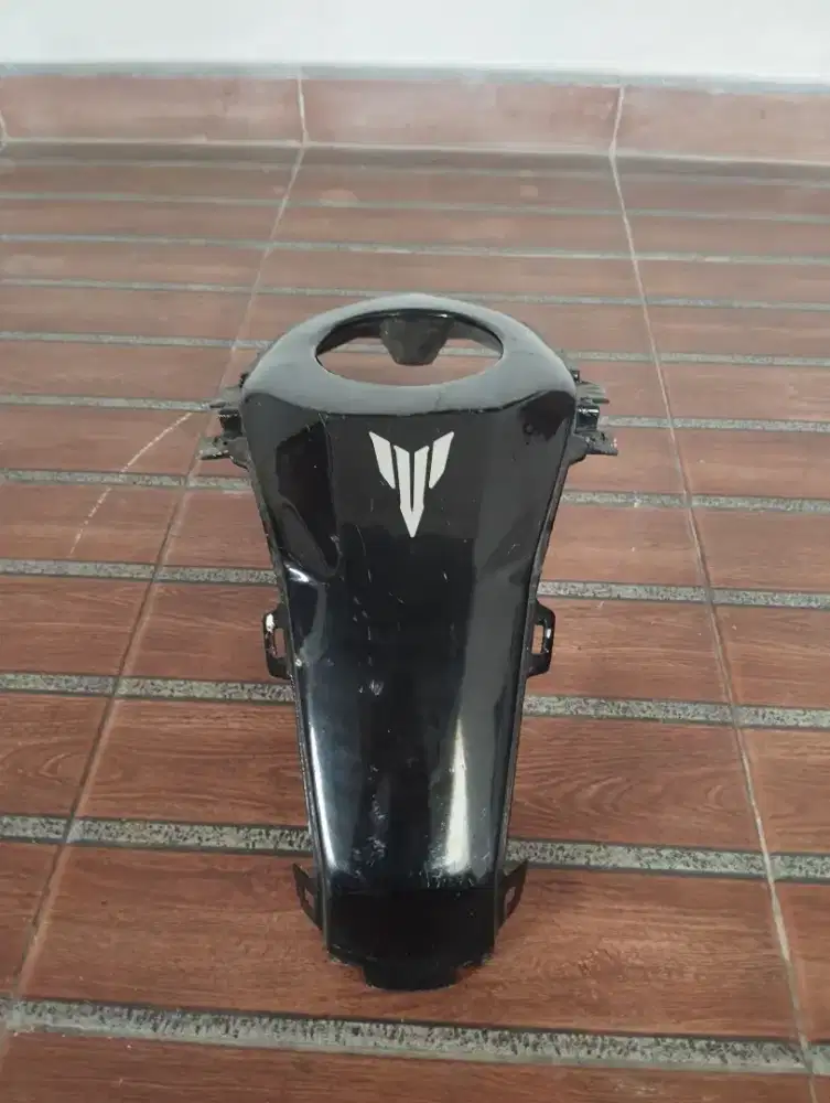 Cover Tangki Tengah Yamaha Mt25 old
