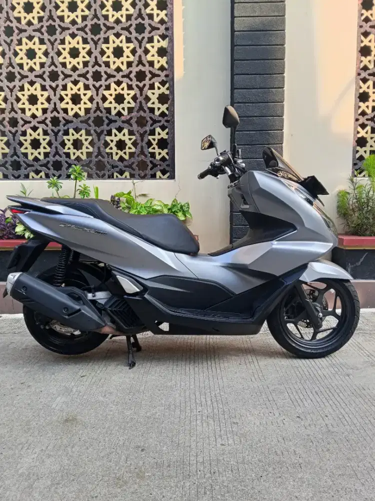 Honda new PCX CBS 2024 seperti baru