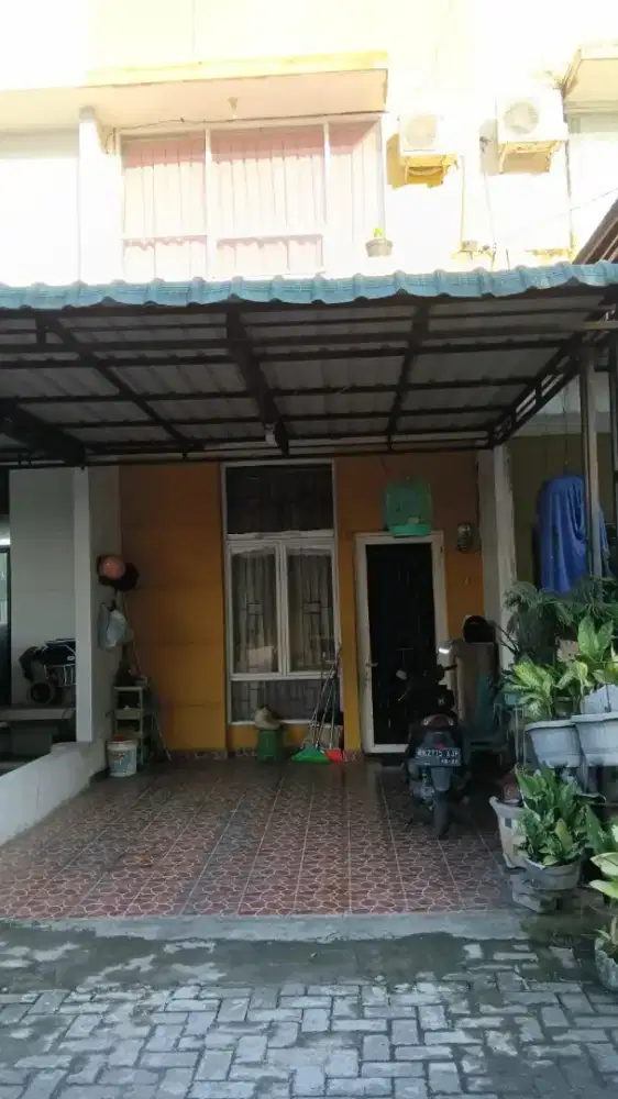 Rumah Dijual  2 1/2 Tingkat Harga Nego