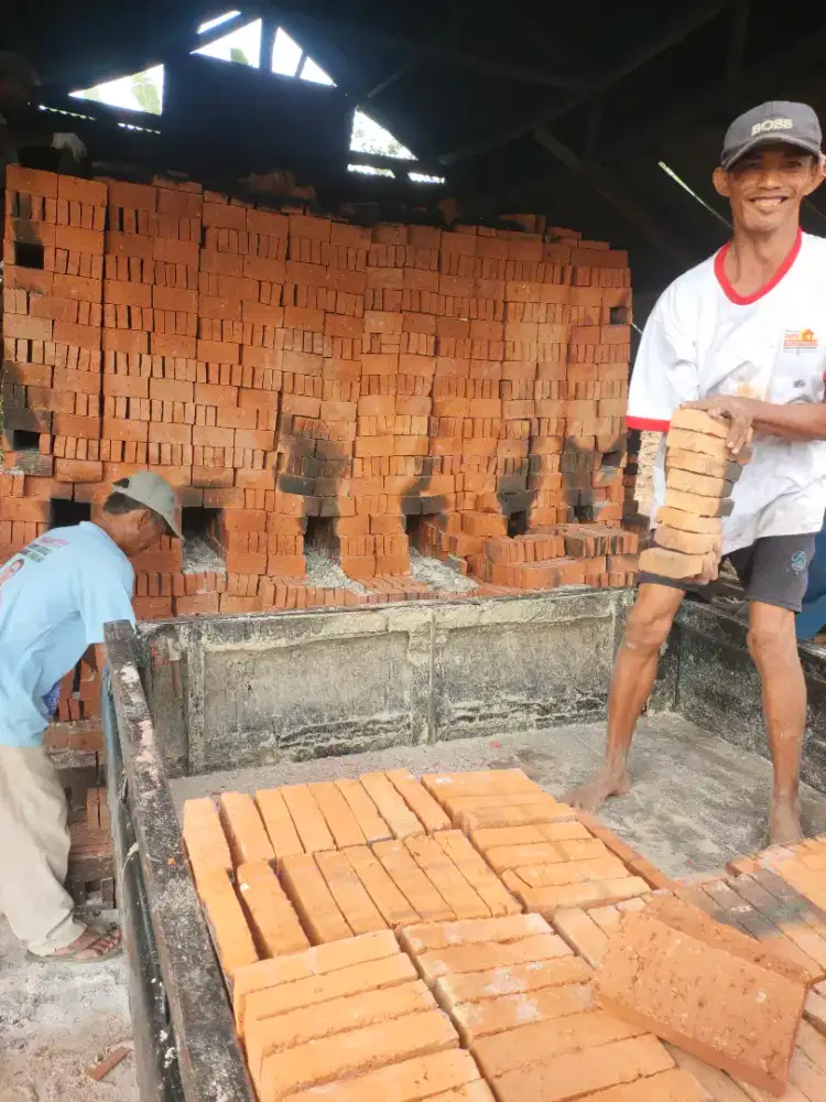 Batu bata merah press