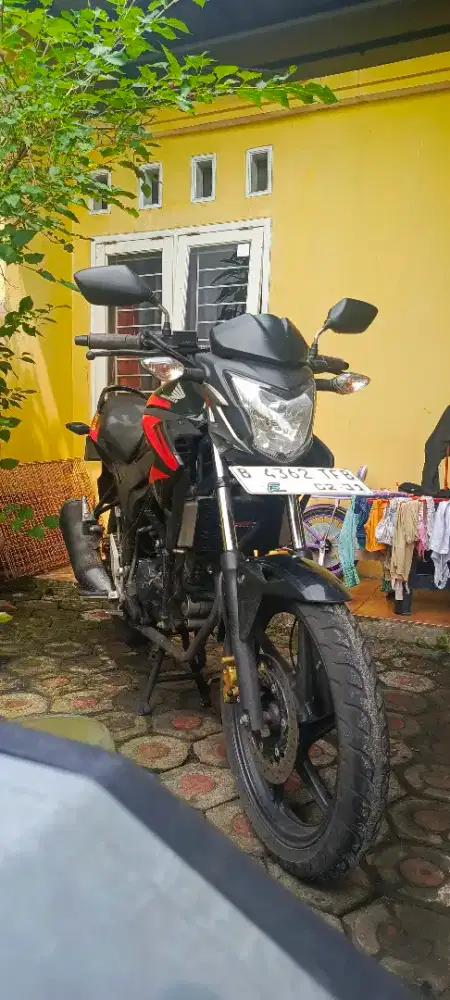CB150 R Old (K15)