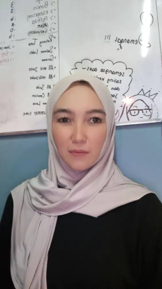 mencari pekerjaan sebagai cashier atau admin ringan