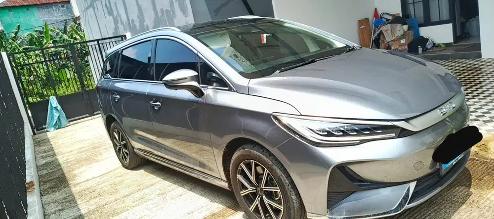 BYD M6 2024 Listrik