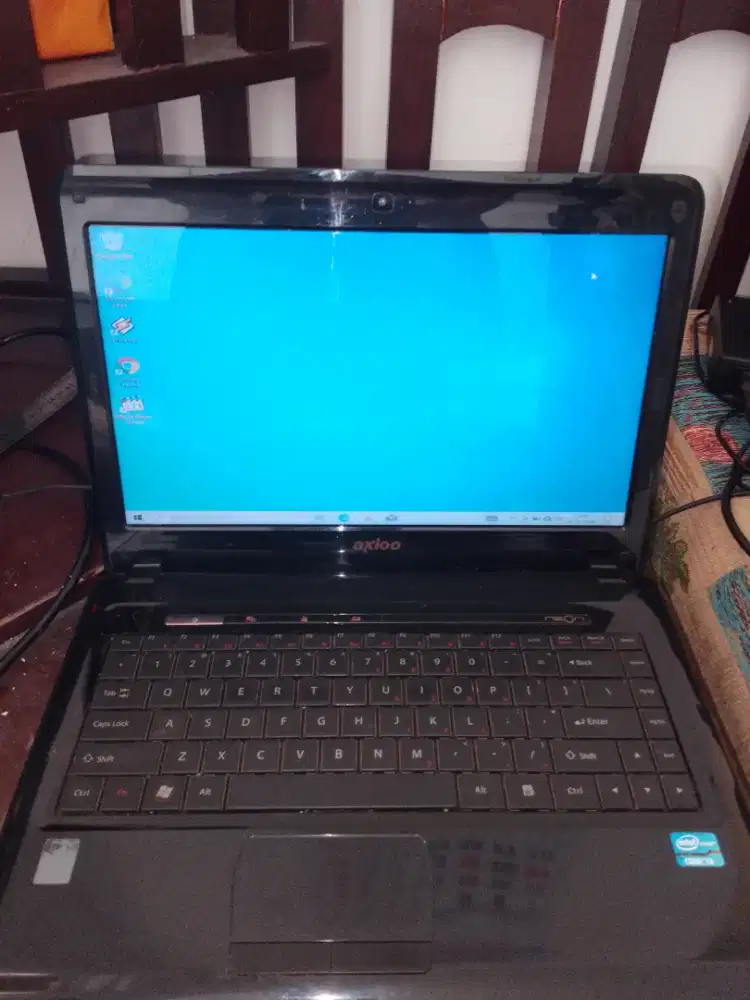 Laptop Axioo core i3