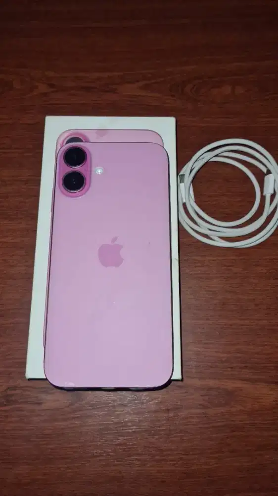 Iphone 16 plus pink