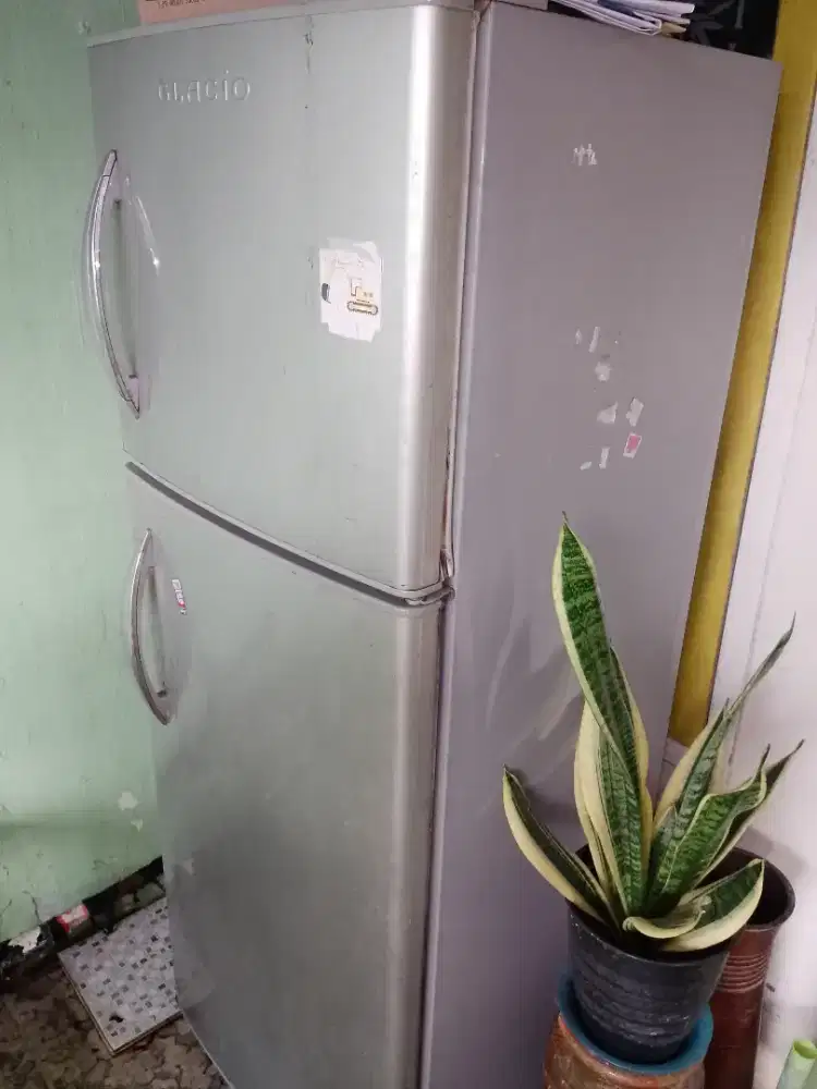 Kulkas Sanyo 2 Pintu