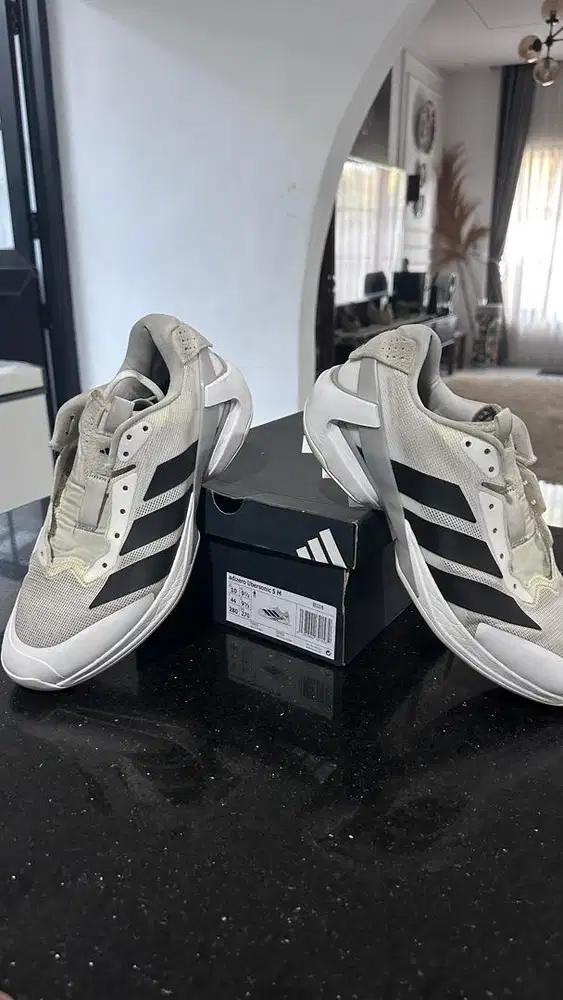 Sepatu adidas adizero Ubersonic 5 M ori