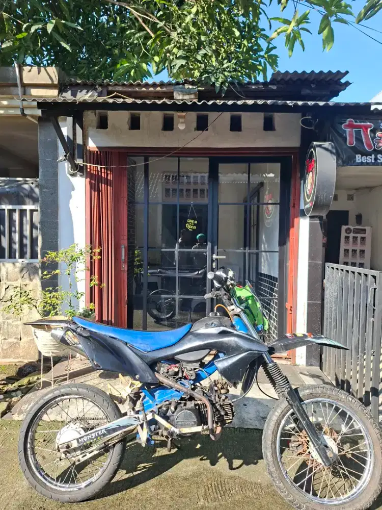 Honda supra custom