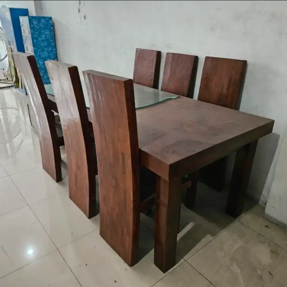 Meja Makan Jati Jumbo
