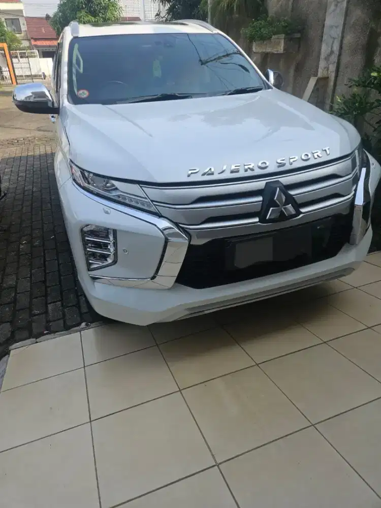Pajero sport 2022 km 13ribu matic