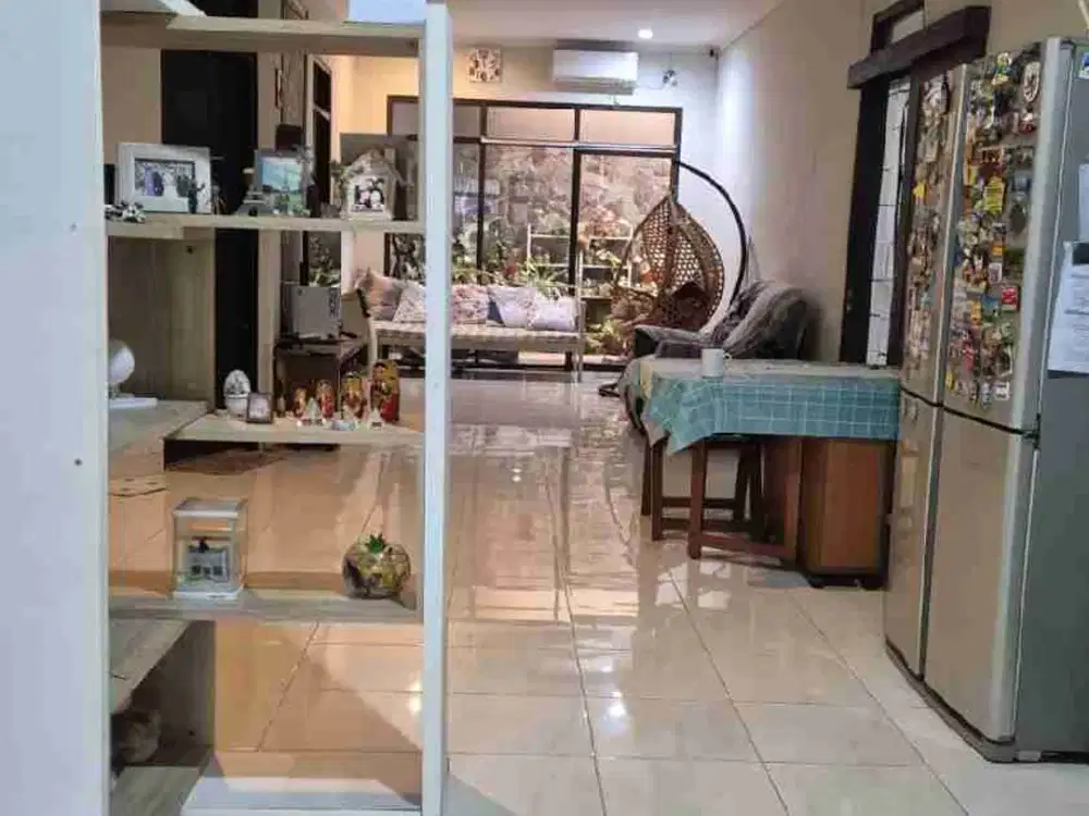 Rumah Villa Melati Mas blok SR 1,5 Lantai Rp. 2,1 miliar