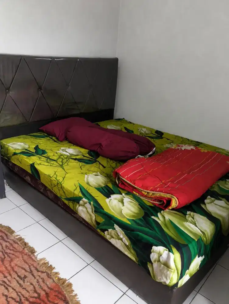 Kasur + Dipan 160x200