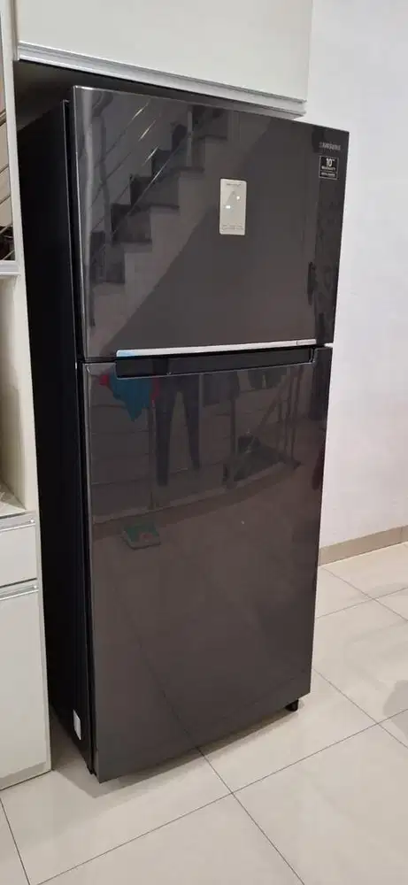 kulkas samsung 2 pintu ( freezer dan chiller )