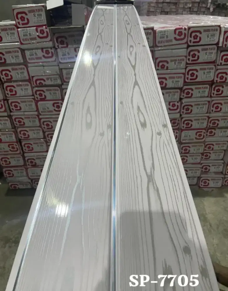 Distributor plafon pvc
