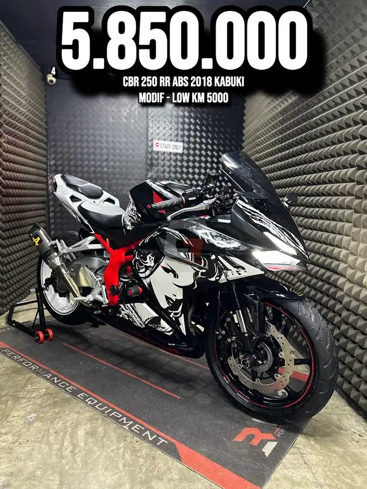 CBR 250 RR OR CBR 250RR ABS 2017 KABUKI LIMITED LOW KM 5XXX MODIF BRO