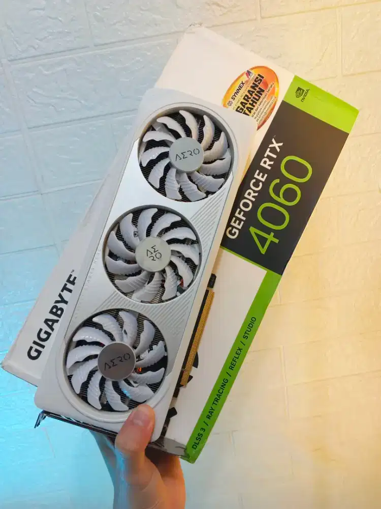 PC RYZEN 5 5600/ MOBO B550M/ VGA RTX 4060 WHITE/ RAM 32GB T.FORCE