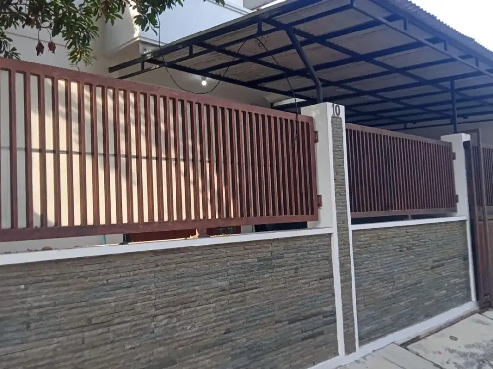 Murah !! DISEWAKAN RUMAH DI BERMIS KELAPA GADING 1 LANTAI SIAP HUNI