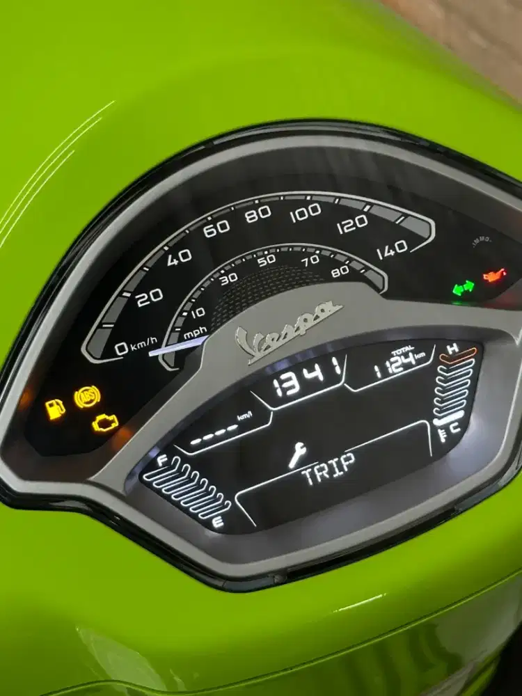 Odo 1rb Simpenan!!Vespa Primavera S 150cc Led 2025 Green-Mustika