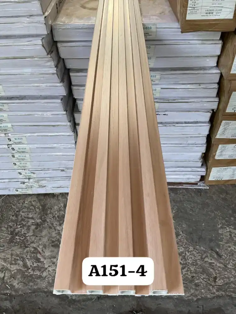 Distributor plafon PVC