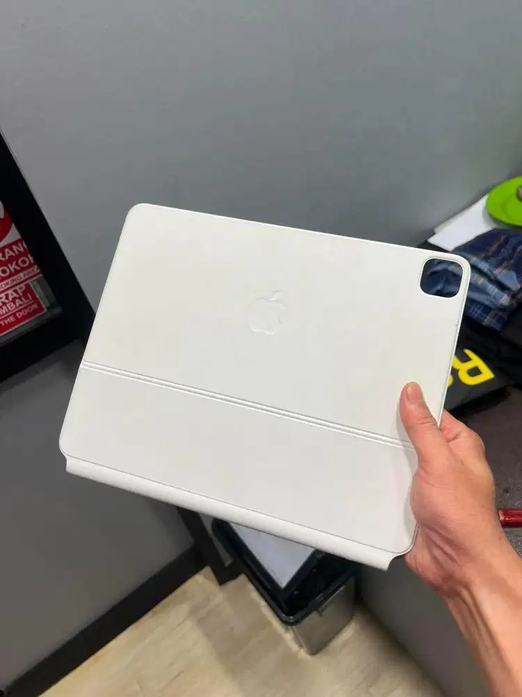 Ipad Magic Keyboard 12,9 inch Ipad Pro Gen 3,4,5,6 Murah