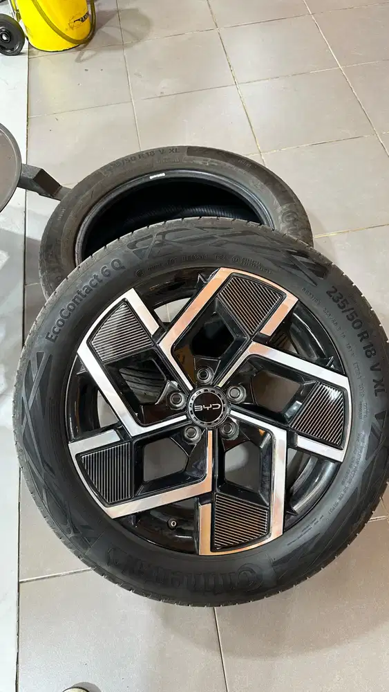 Ban Bekas Continental EcoContact 6Q 235/50 R18  OEM BYD Atto 3 — 2 pcs