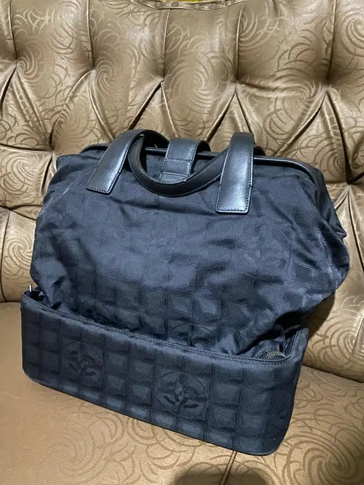 DIJUAL TAS ORIGINAL CHANNEL HITAM LIKE NEW