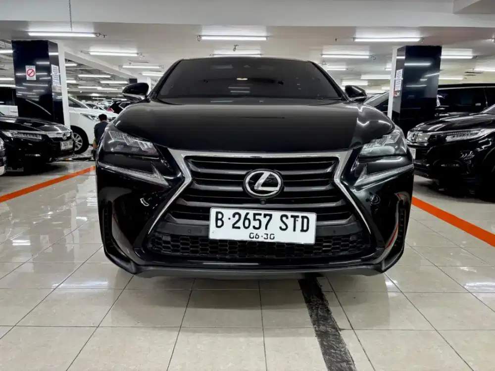 Lexus nx 200t 2014 km hitam pribadi apik