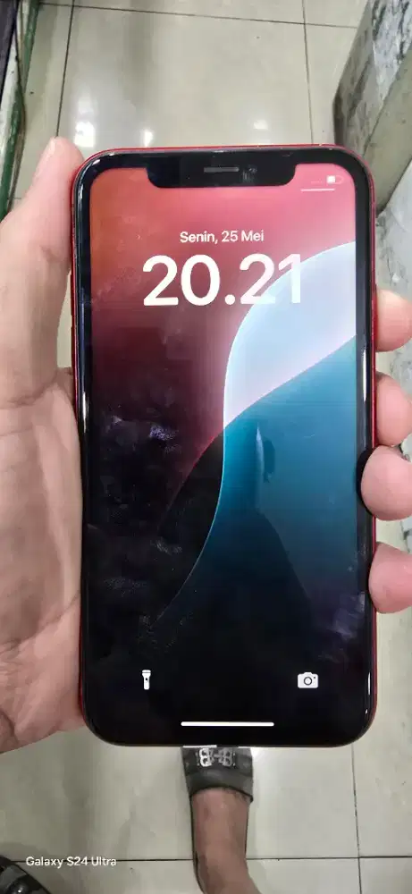 Iphone xr 64gb second komplit