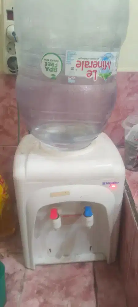 Dispenser Miyako Air Panas & Normal - Masih Berfungsi Normal