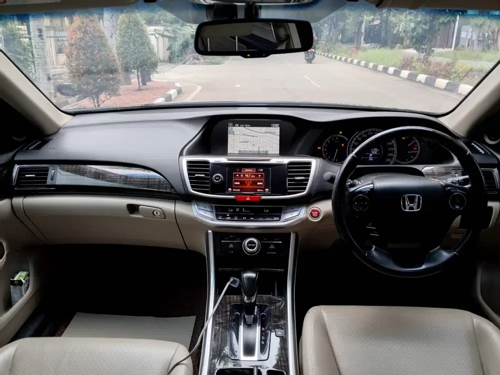 Honda Accord 2014 Bensin