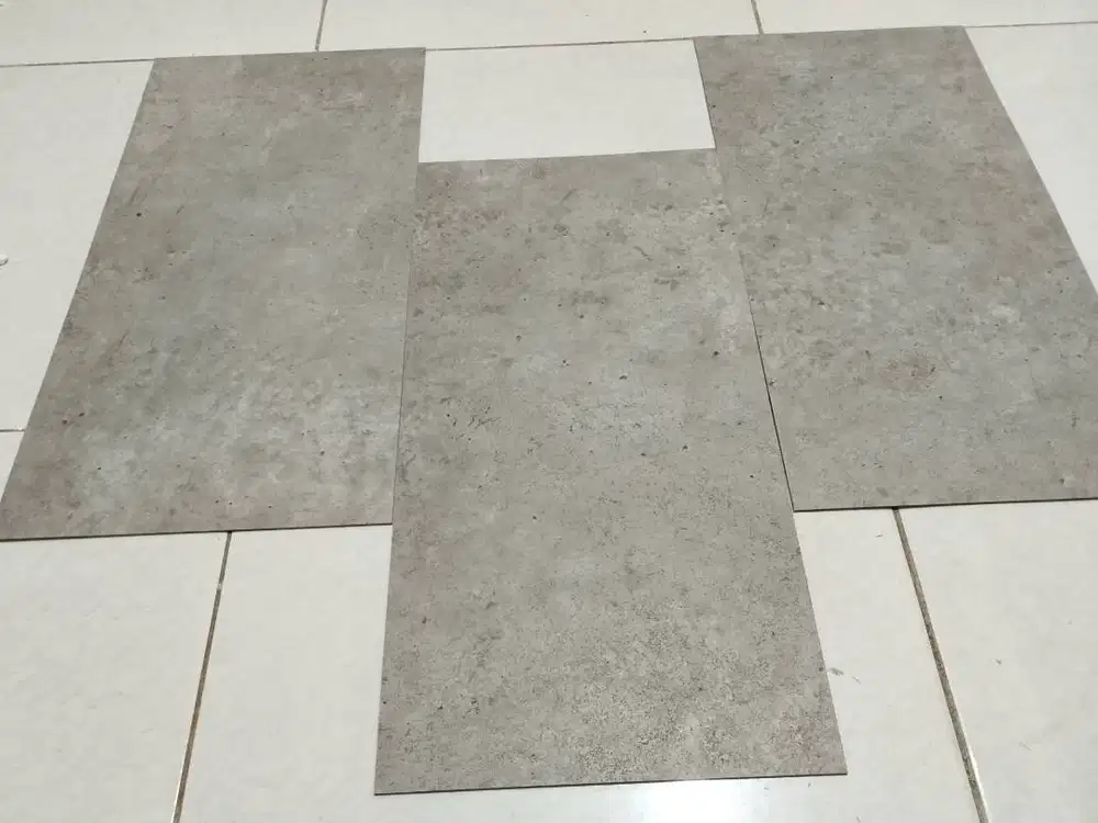Vinyl Lantai /Lantai exspos