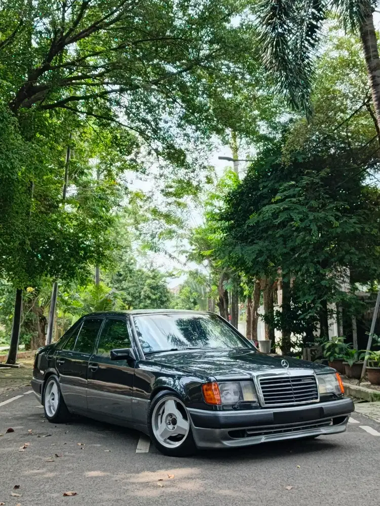 Mercedes-Benz 300E Sportline