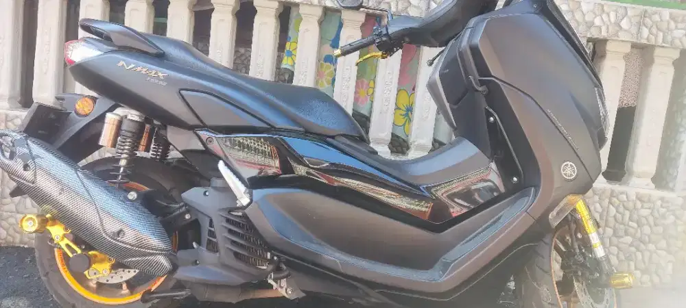 Nmax 2022 warna hitam dop