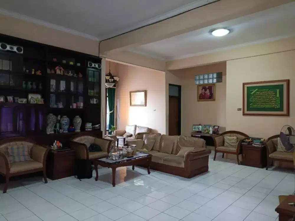 Dijual rumah 2lantai Kawaluyaan Bandung Timur dibawah NJOP
