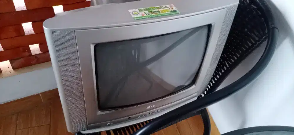 Di Jual TV tabung bekas 14 merk LG