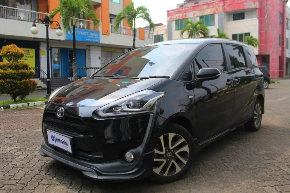 DP MURAH - Toyota Sienta 1.5 Q Bensin AT 2017 Hitam